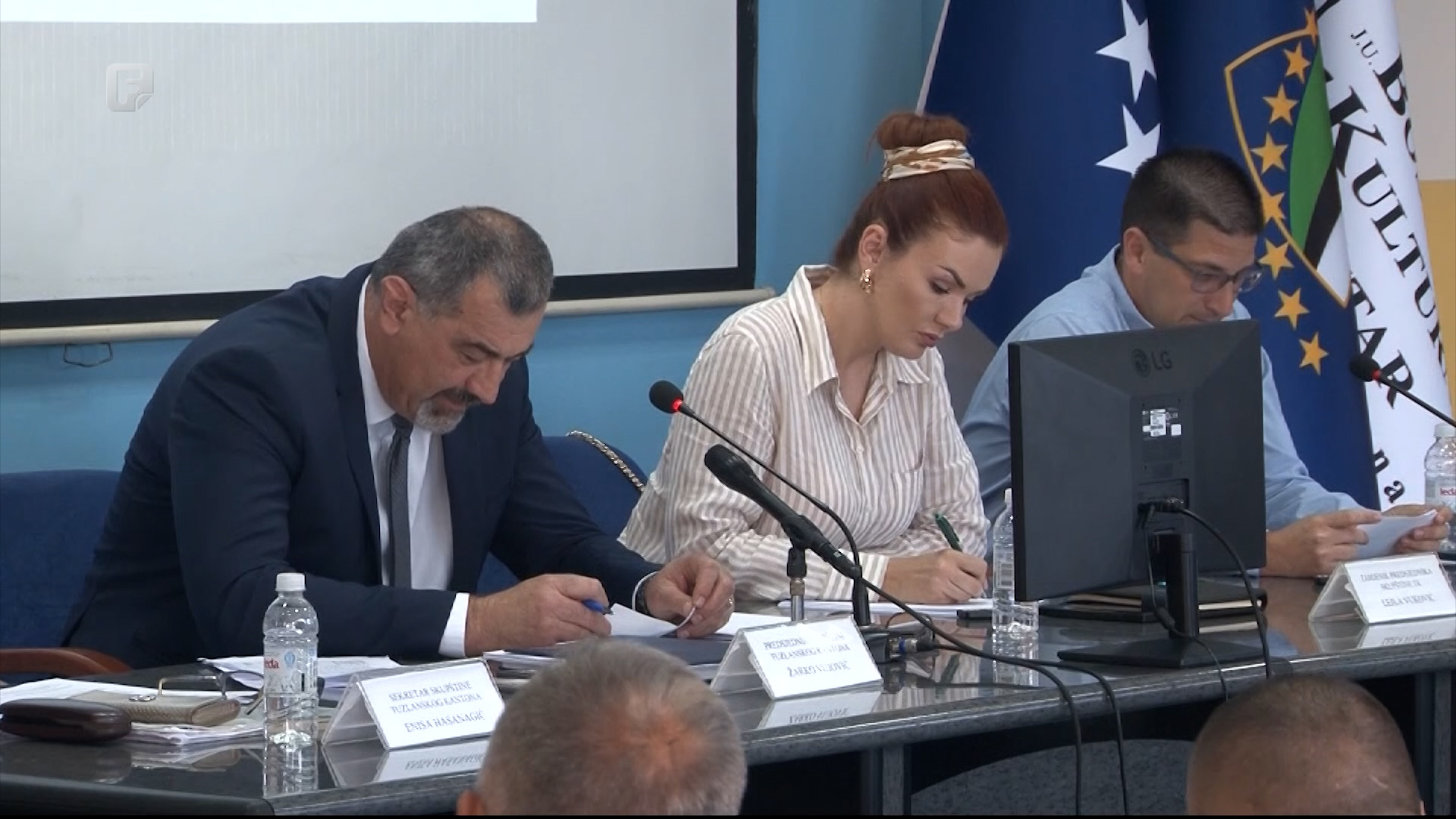 TK: Ljekari i profesori će, ipak, moći imati plaću veću od izabranih zvaničnika